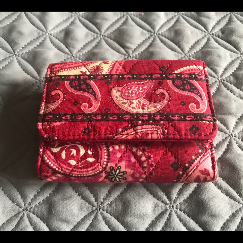 ‼️3 for $15‼️ Quilted paisley print wallet
